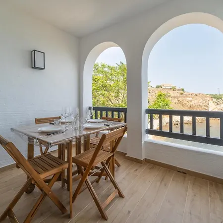 Laia * L' Escala
